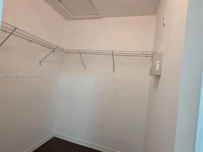 3398 NE 9th Dr #204 — Photo 12