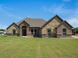 2255 J E Woody Rd, Springtown, TX 76082