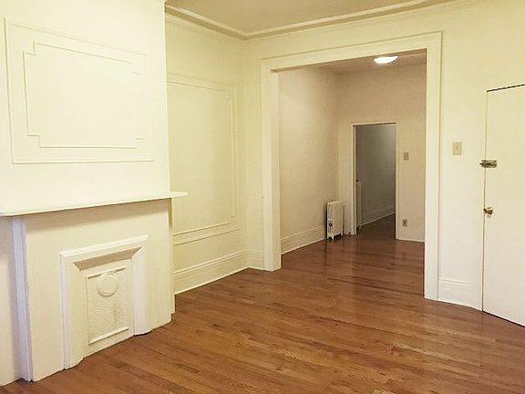 2nd image of 213 Kent St APT 4L