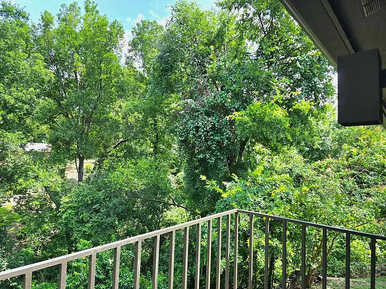 2912 Stewart Dr — Photo 19