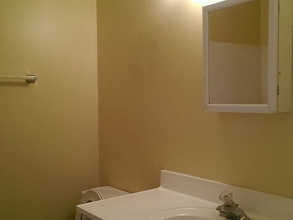 5th image of 1559 W 3395 S APT C