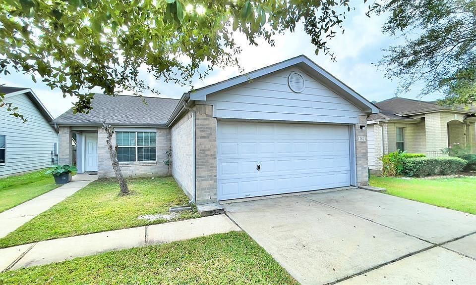 1st image of 15623 Miller House Ln