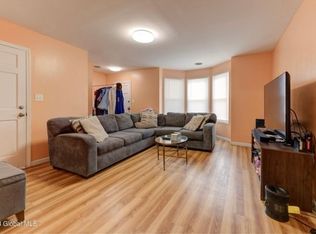 1106 3rd Ave #2, Schenectady, NY 12303