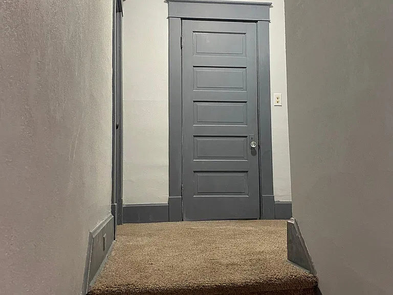 103 S Portland Ave — Photo 3