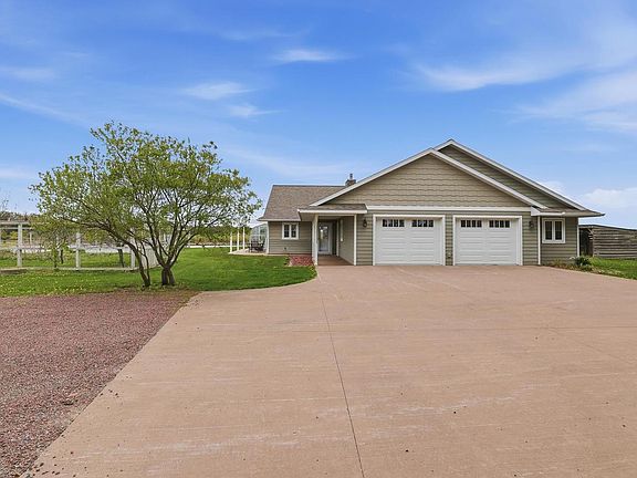 3rd image of 9071 ROBIN ROAD