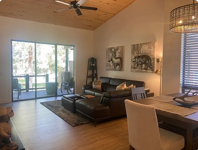 830 N 36th Dr #830 — Photo 11