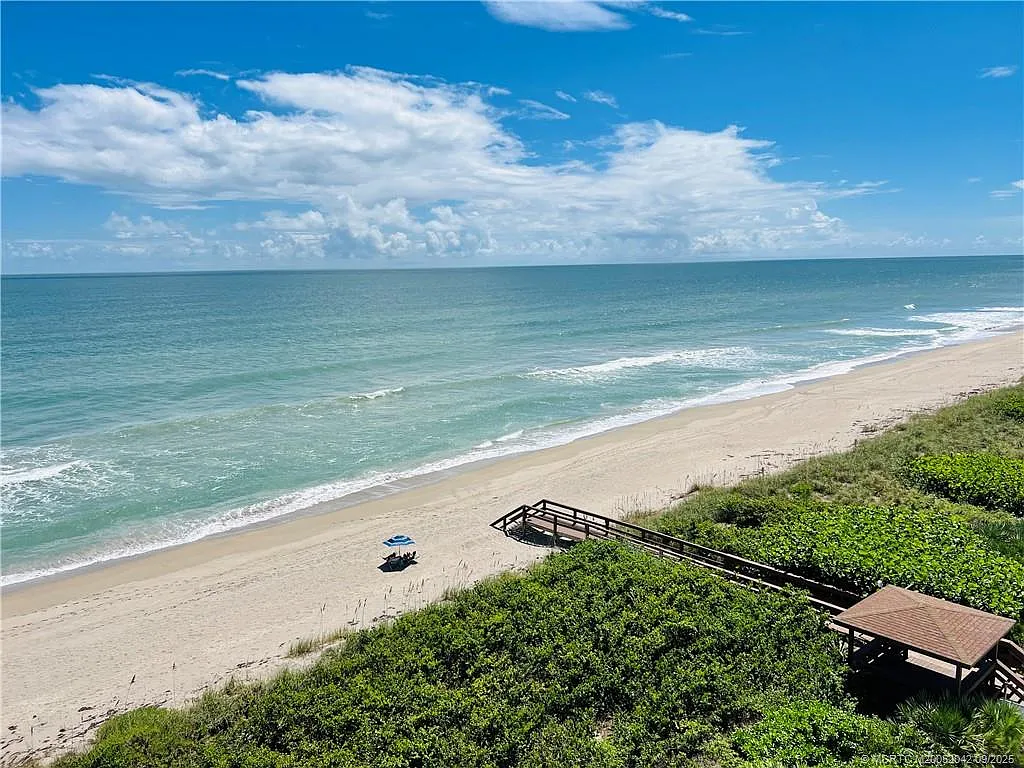 2 bed, 2.0 bath, 1053 sqft, $3,000 — Photo 1