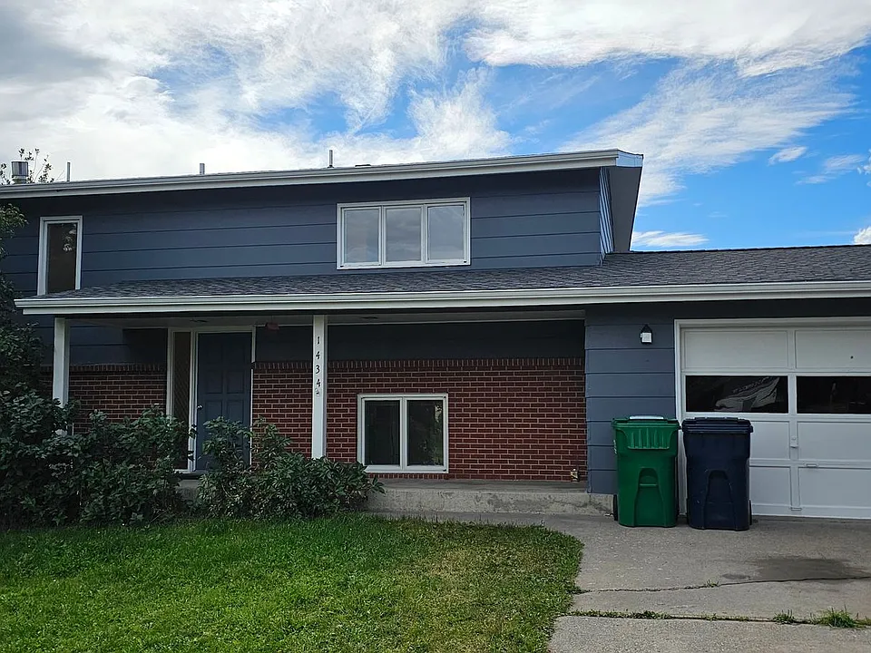 1434 Ash Dr