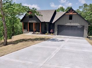 7 Lothian Ln, Bella Vista, AR 72715