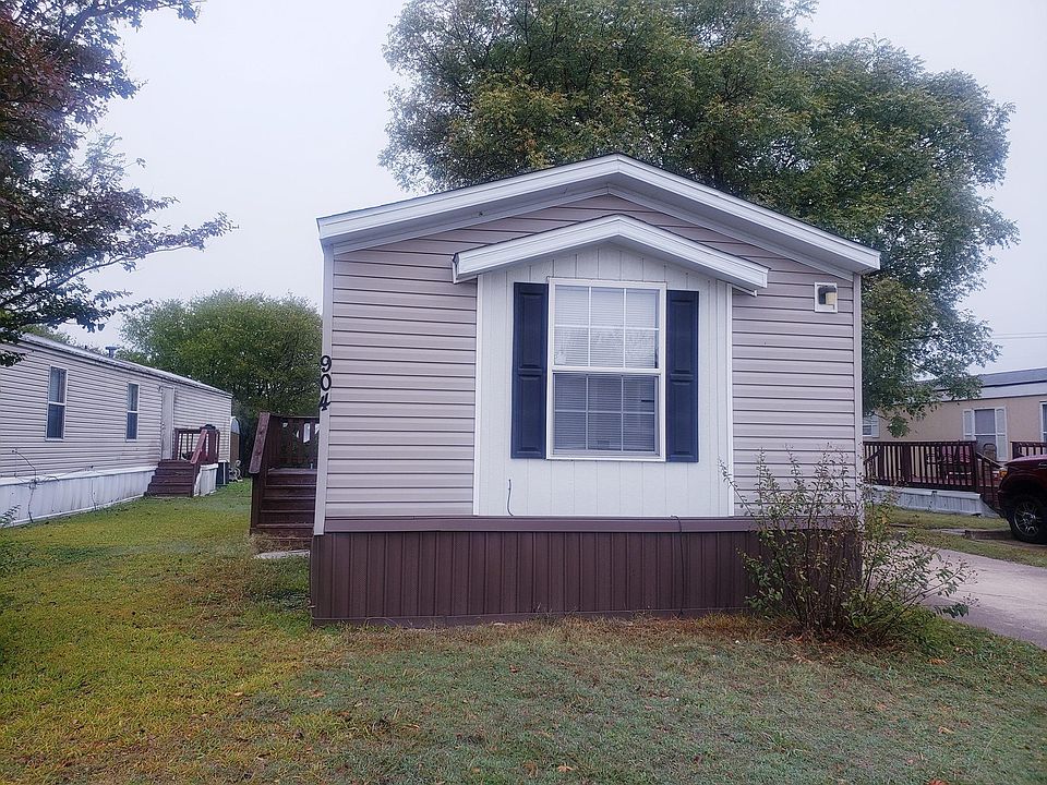1st image of 101 Park Row Ln
