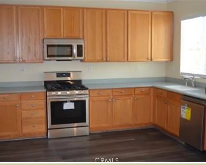 7841 Danbury Dr — Photo 2
