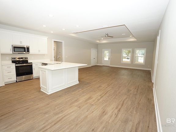 4th image of 2560 Callaway Rd