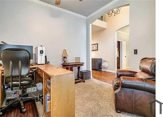 1605 Oak Brook Ln — Photo 9