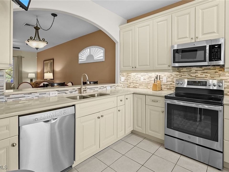 1st image of 8103 Woodridge Pointe Dr