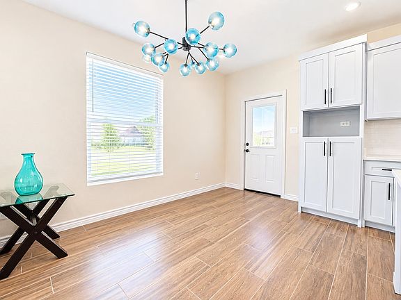 4th image of 5703 Saint Elias Ln