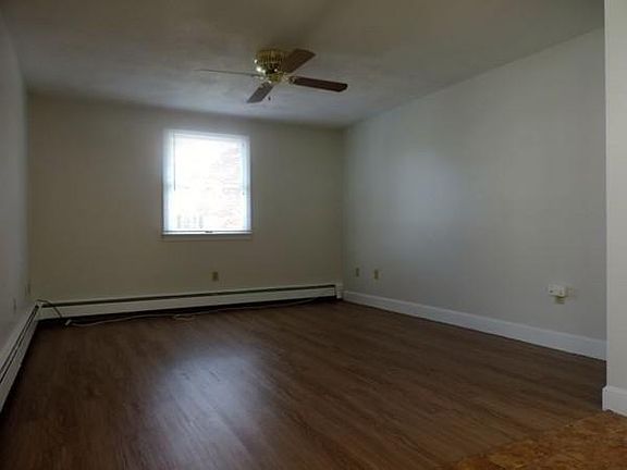 4th image of 28 Griswold St #B