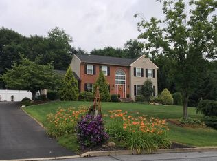 5756 Shady Ln, Nazareth, PA