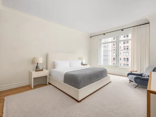 515 Park Avenue image 8 of 14