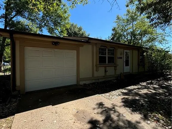 1400 Richard Ave, Parsons, KS 67357