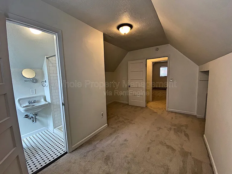 715 Elati St — Photo 19