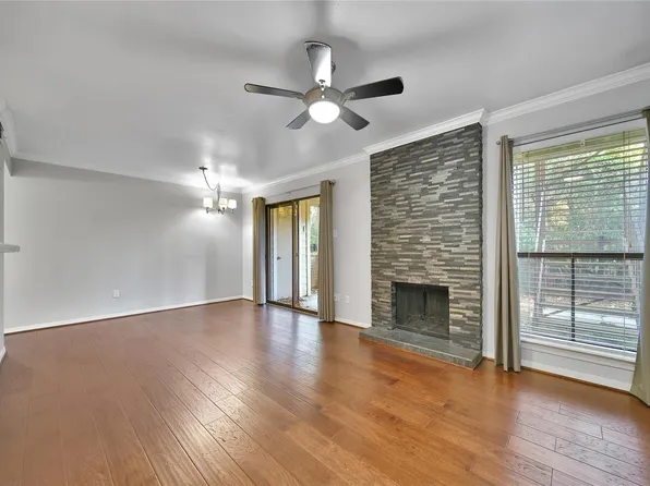 3500 Tangle Brush Dr APT 37, Spring, TX 77381