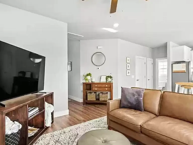 Come live in this brand new duplex in the heart of NWA — Photo 6