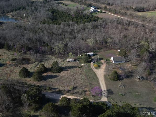 92 State Park Rd, Brumley, MO 65017