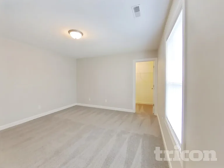 2990 Parkview Dr — Photo 10
