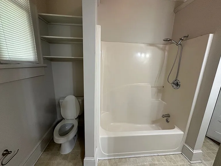 946 Magnolia St #2 — Photo 7