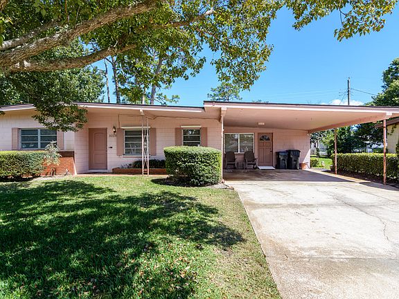 2nd image of 3225 Royal Palm Ct