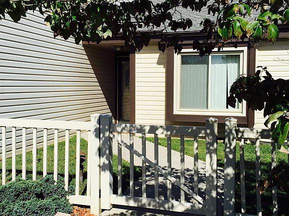 3rd image of 8532 Pinehurst Cir