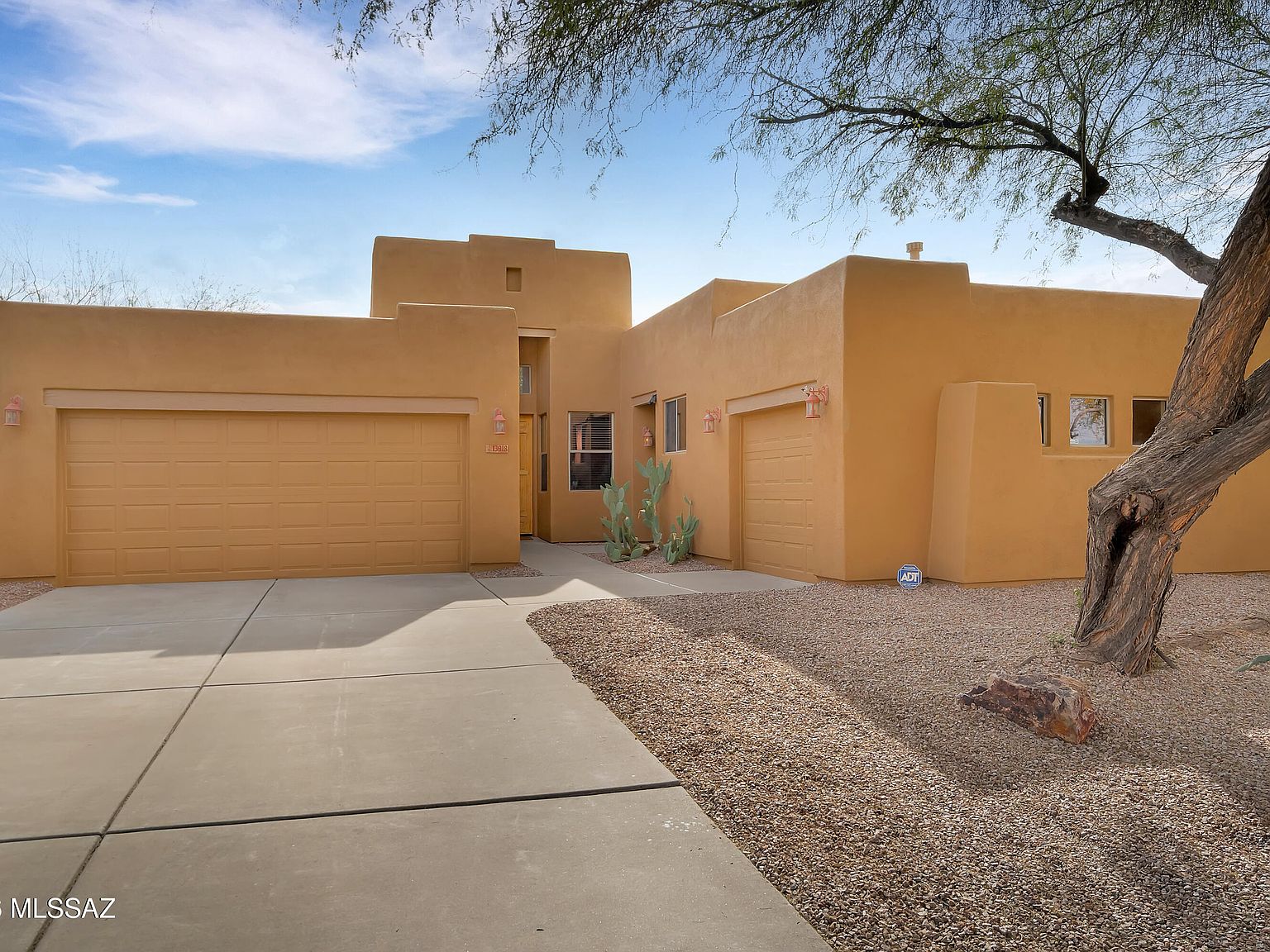 13918 E Fiery Dawn Dr