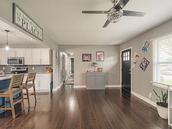 5th image of 9503 Fremont Ave
