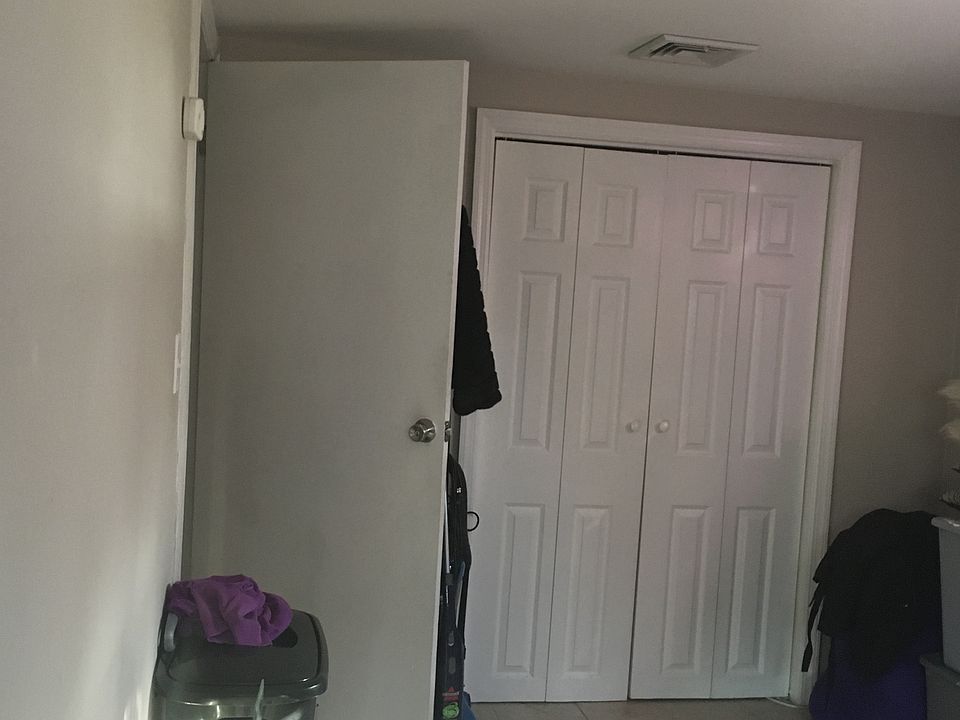 Master Bedroom, W/ closet