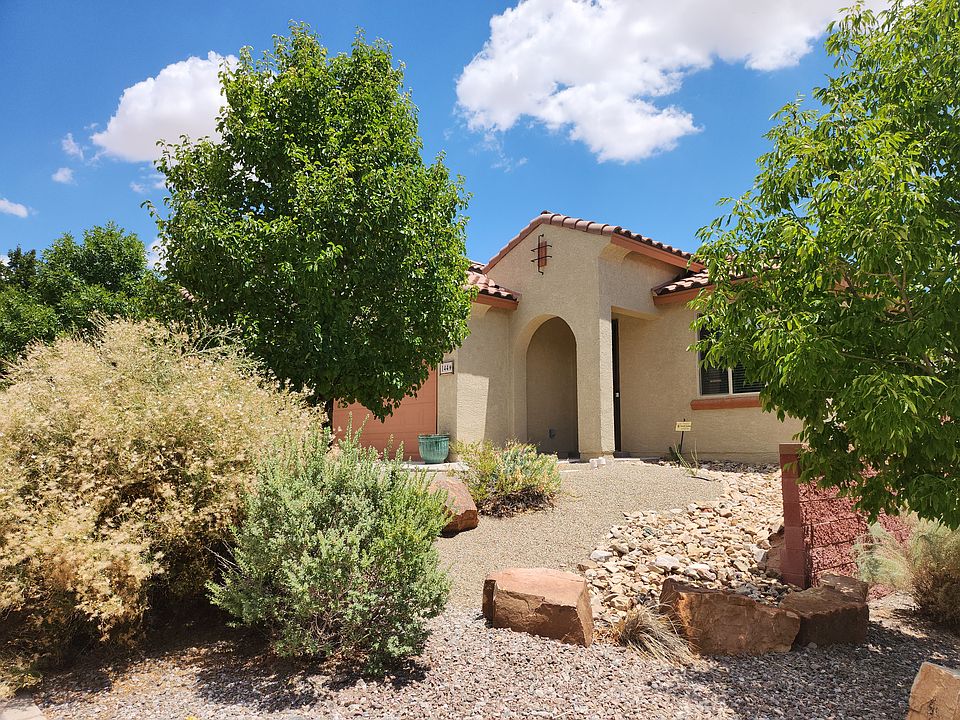 1st image of 144 La Cuesta Ct NE