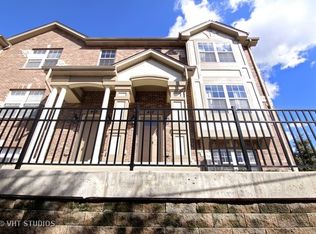 402 N Jayden Dr, Palatine, IL 60067