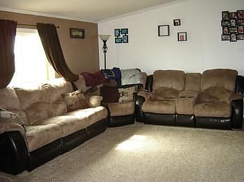 br /Spacious Living Room............