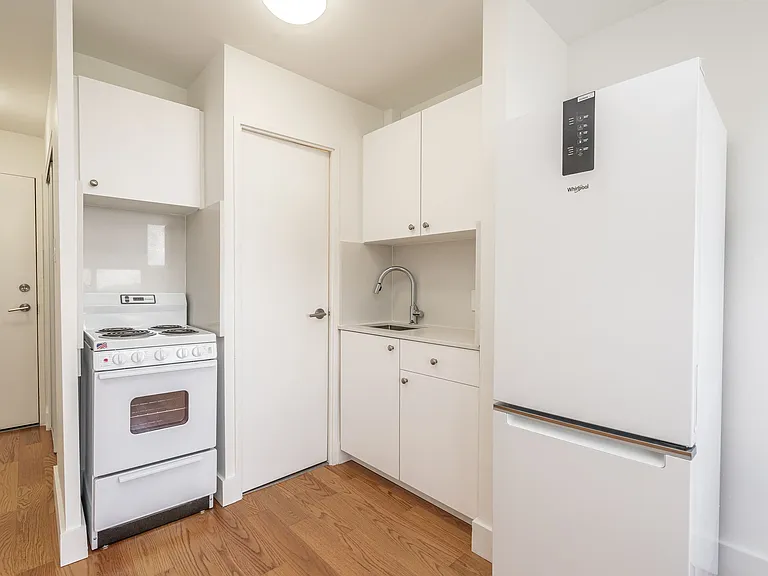 730 Saint Clarens Ave — Photo 2