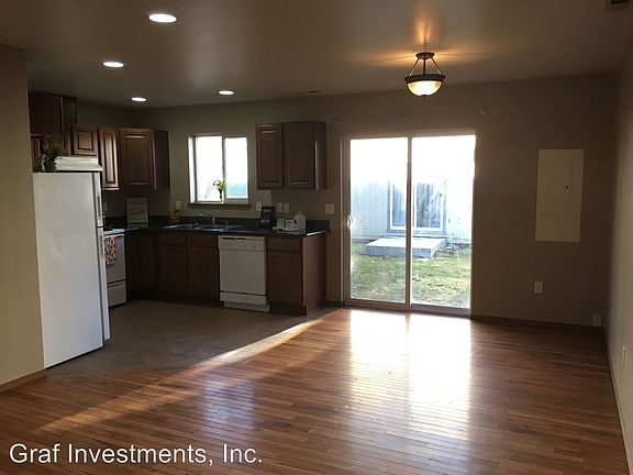 5th image of 1626 W Lee St APT 03