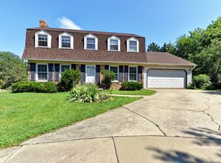 1241 Holly Ct, Downers Grove, IL 60515