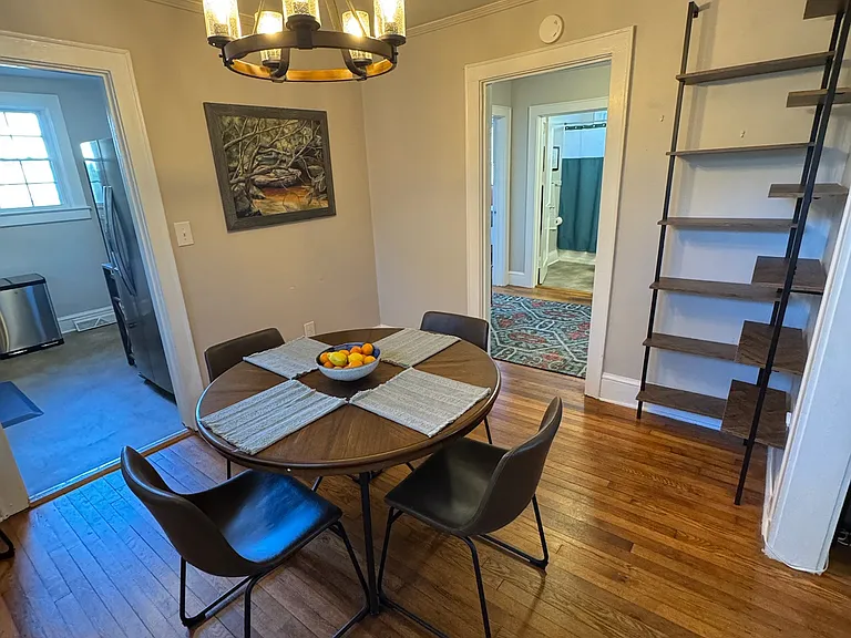 306 W Park Ave — Photo 5