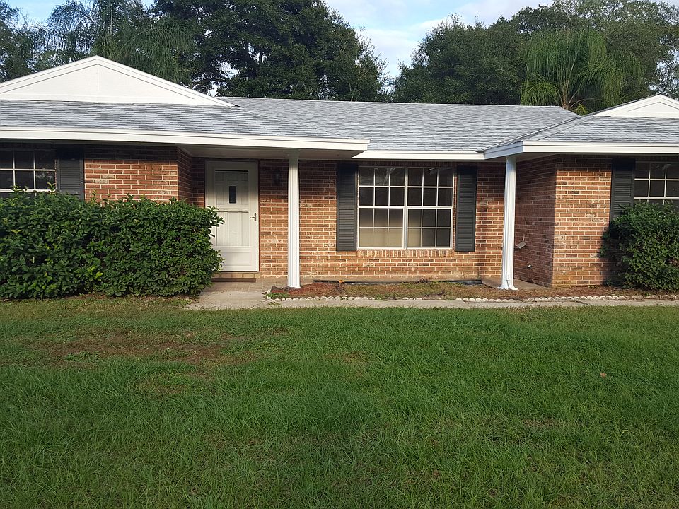 1st image of 100 Sandspur Ln