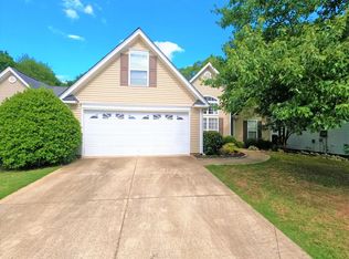 102 Mystic Ct, Simpsonville, SC 29681