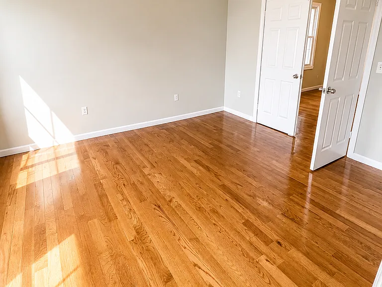 379 Hawthorne Ave #3 — Photo 11