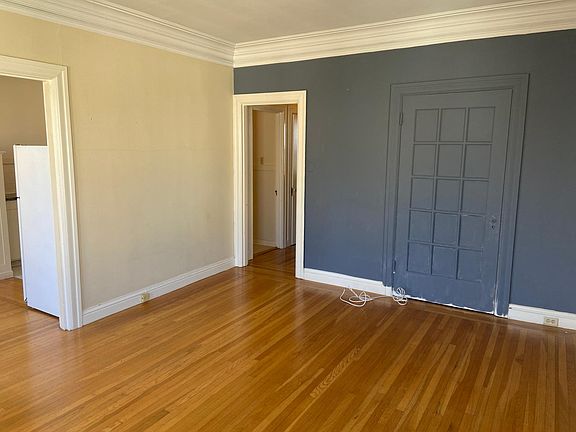 4th image of 2330 Larkin St #65