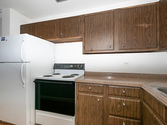 5th image of 607 W Wrightwood Ave APT 201