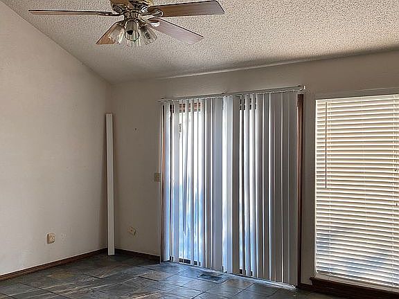 4th image of 7403 Kings Manor Ct