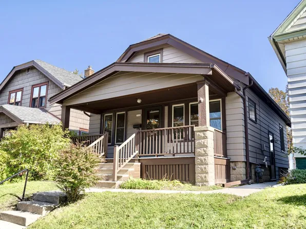 2520 South Austin STREET, Milwaukee, WI 53207