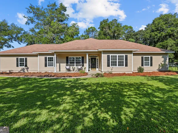 125 Pleasant Way, Jesup, GA 31545