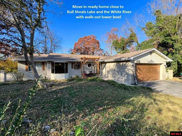 152 Blou Clower Point, Bull Shoals, AR 72619
